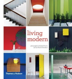 LIVING MODERN-THE SOURCEBOOK OF CONTEMPORARY INTERIORS  PB