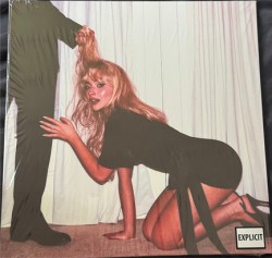 SABRINA CARPENTER - MANS BEST FRIEND