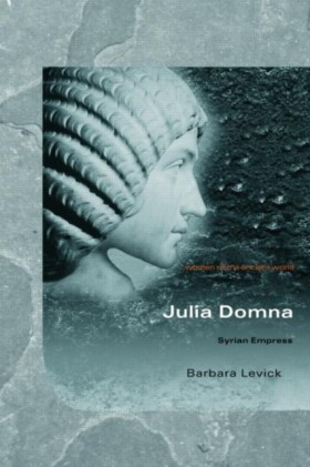 Julia Domn …